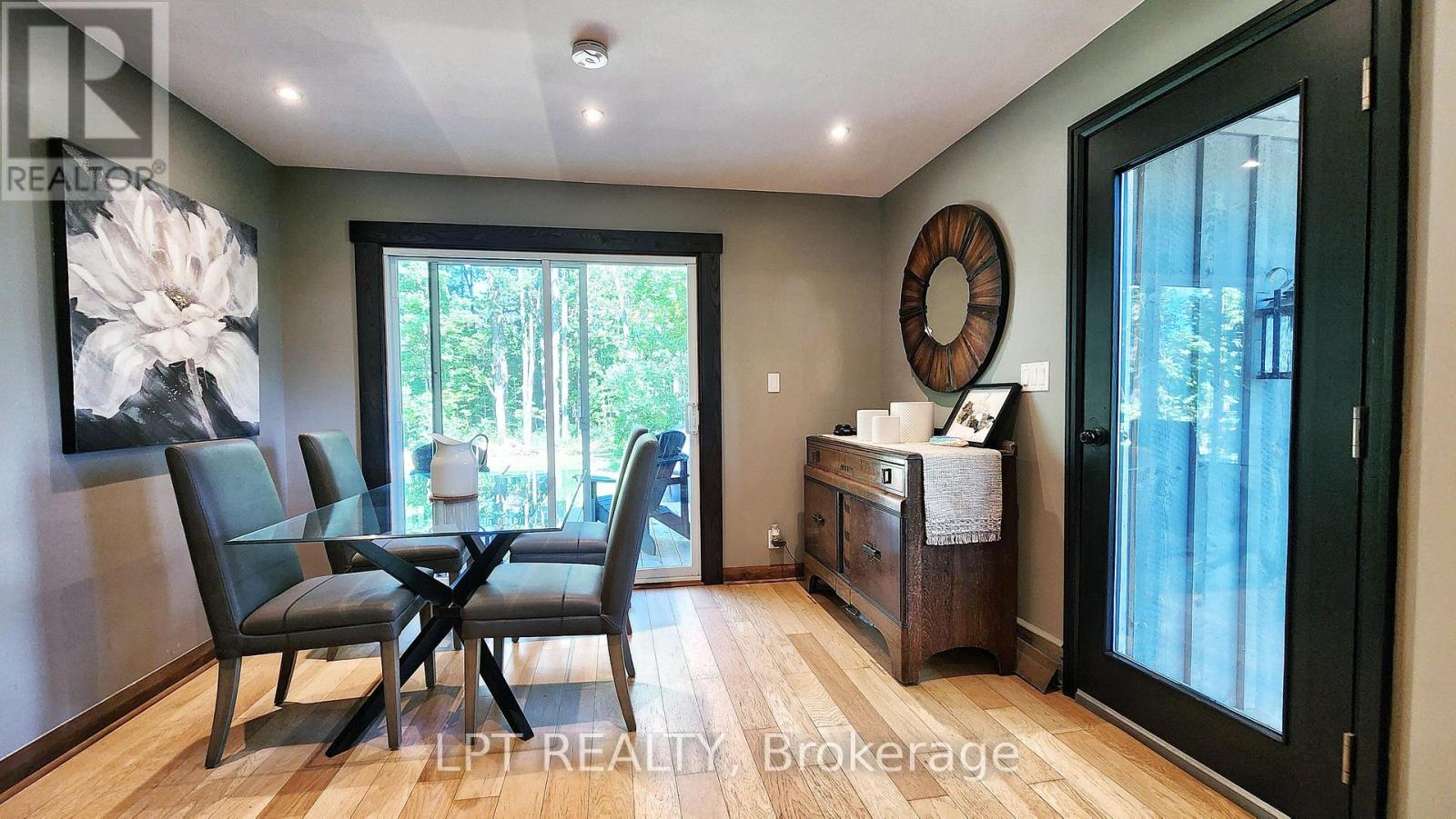1644 Ridge Road E Property Photo 10