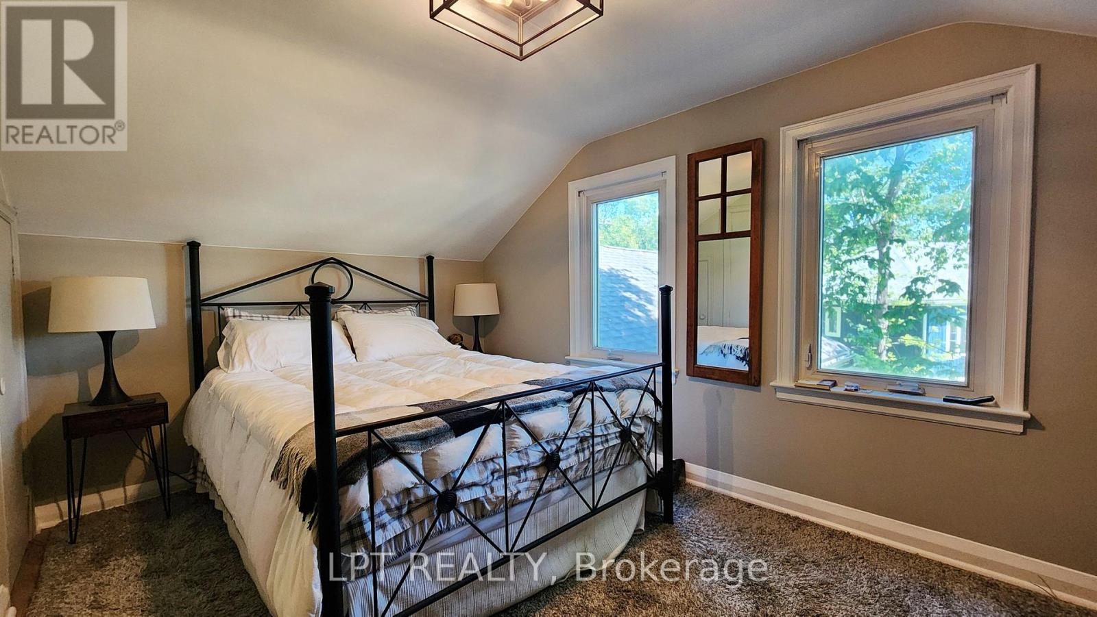 1644 Ridge Road E Property Photo 15