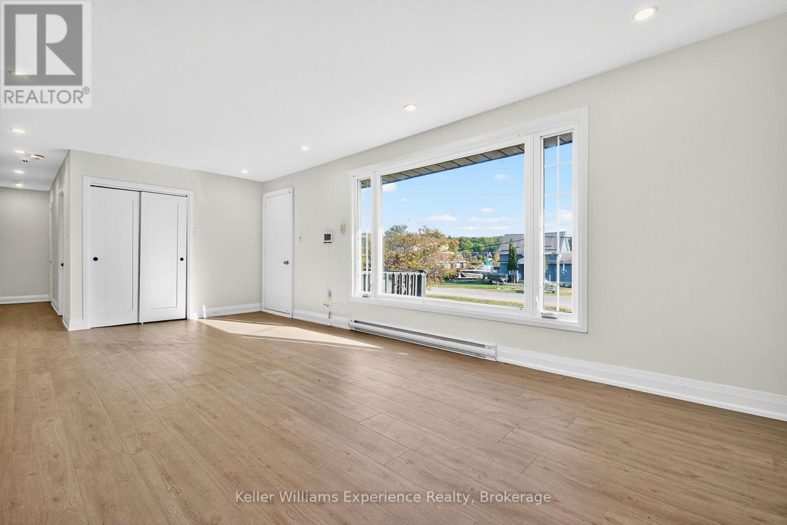 556 Champlain Road Property Photo 12