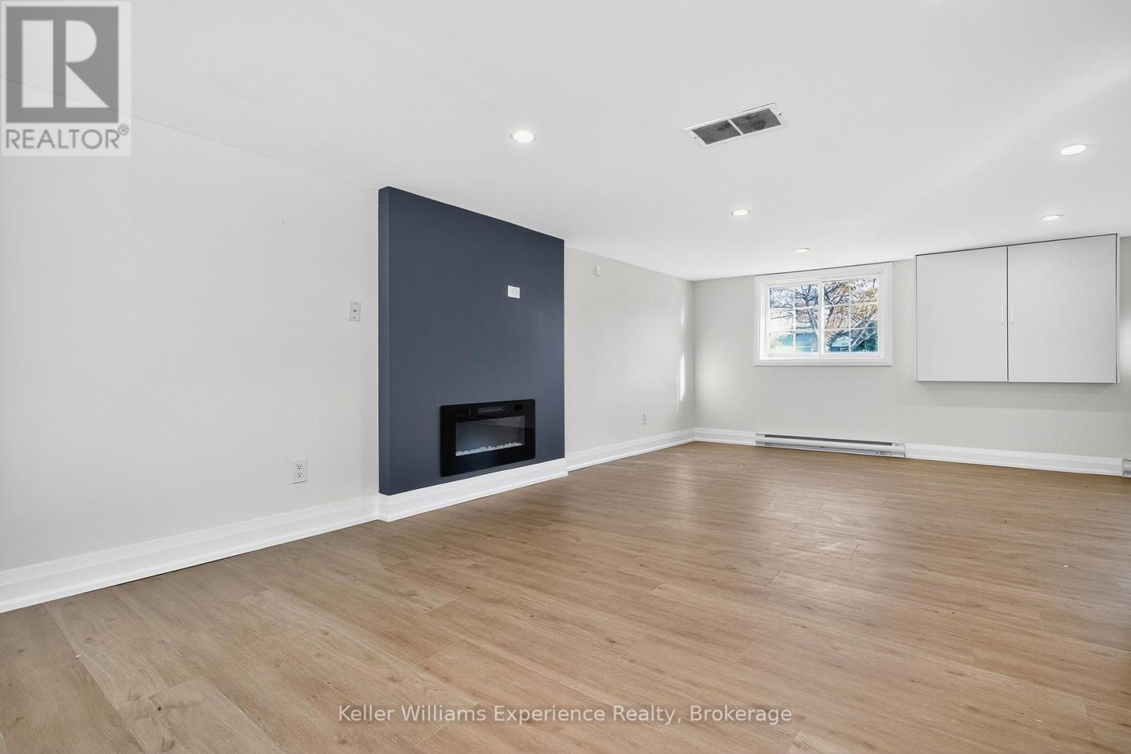 556 Champlain Road Property Photo 23