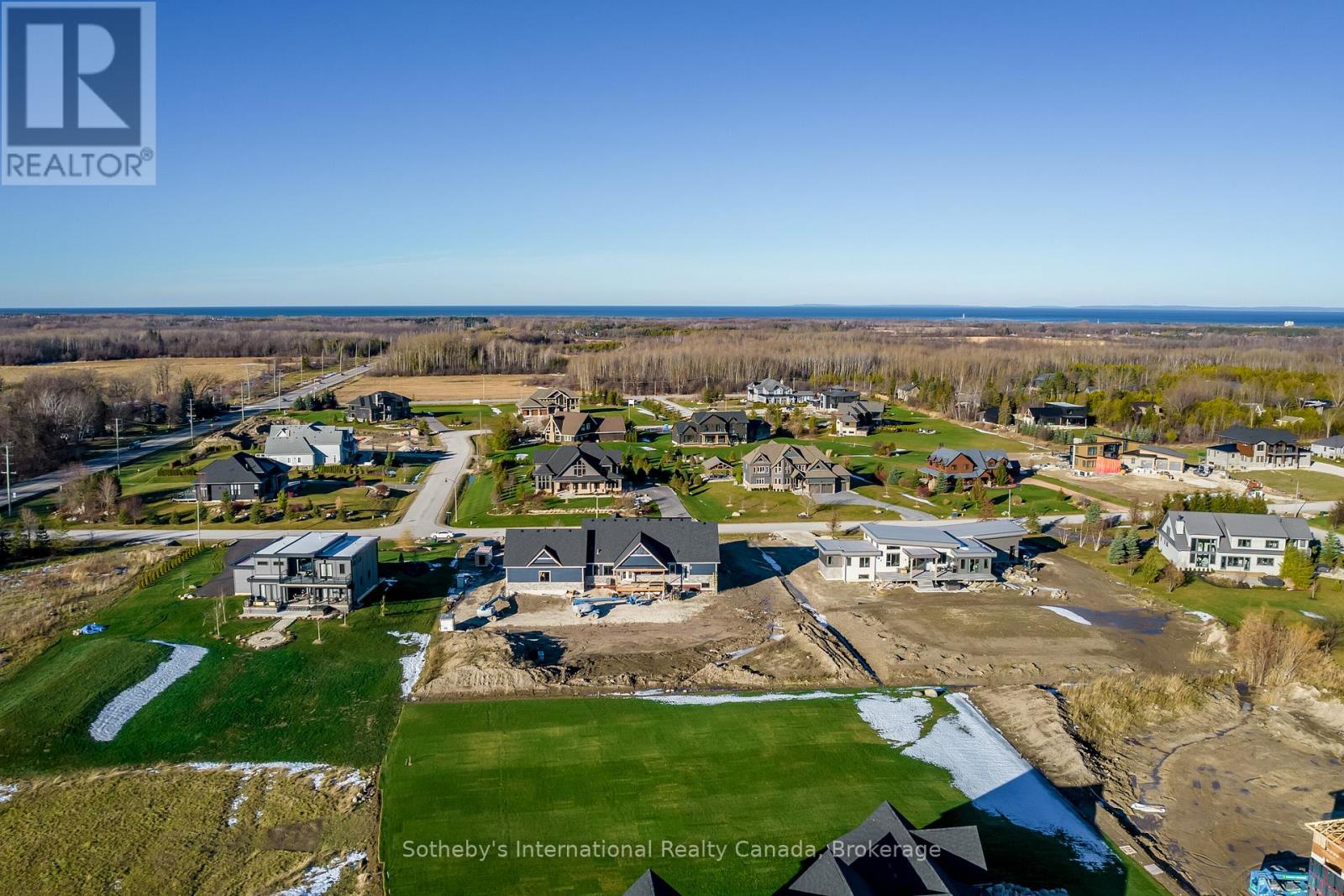 19 Raintree Court Property Photo 8