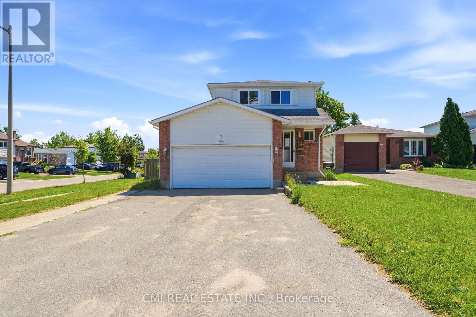 1 Mccuaig Court Property Photo 2