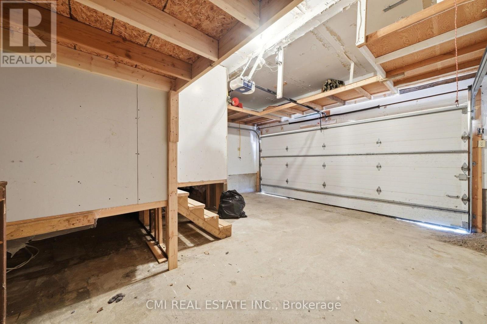 1 Mccuaig Court Property Photo 38