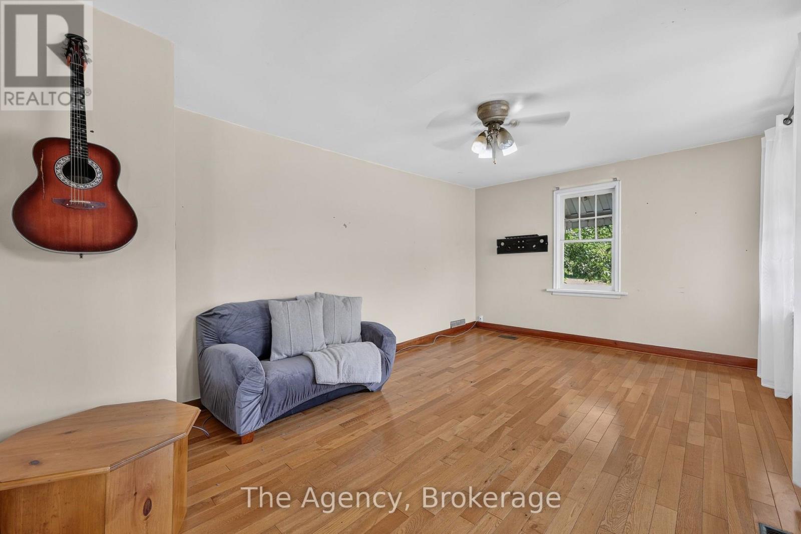 11401 Highway 12 Property Photo 16