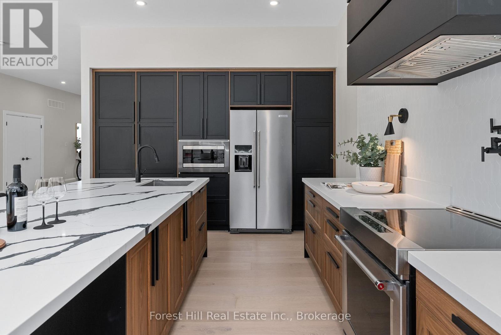 846 Sixth Street Property Photo 8