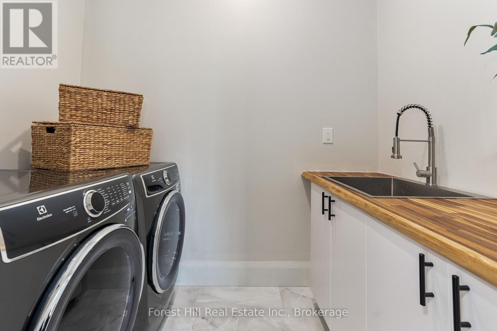 846 Sixth Street Property Photo 30
