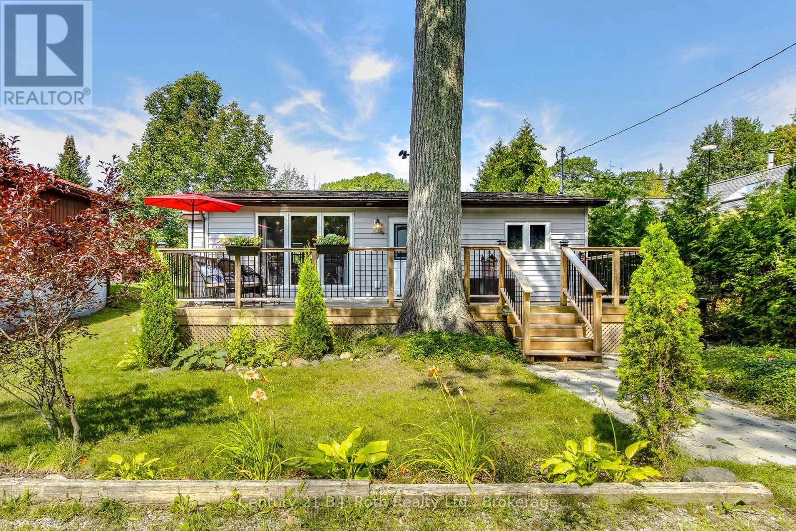 8 Arbor Road Property Photo 2
