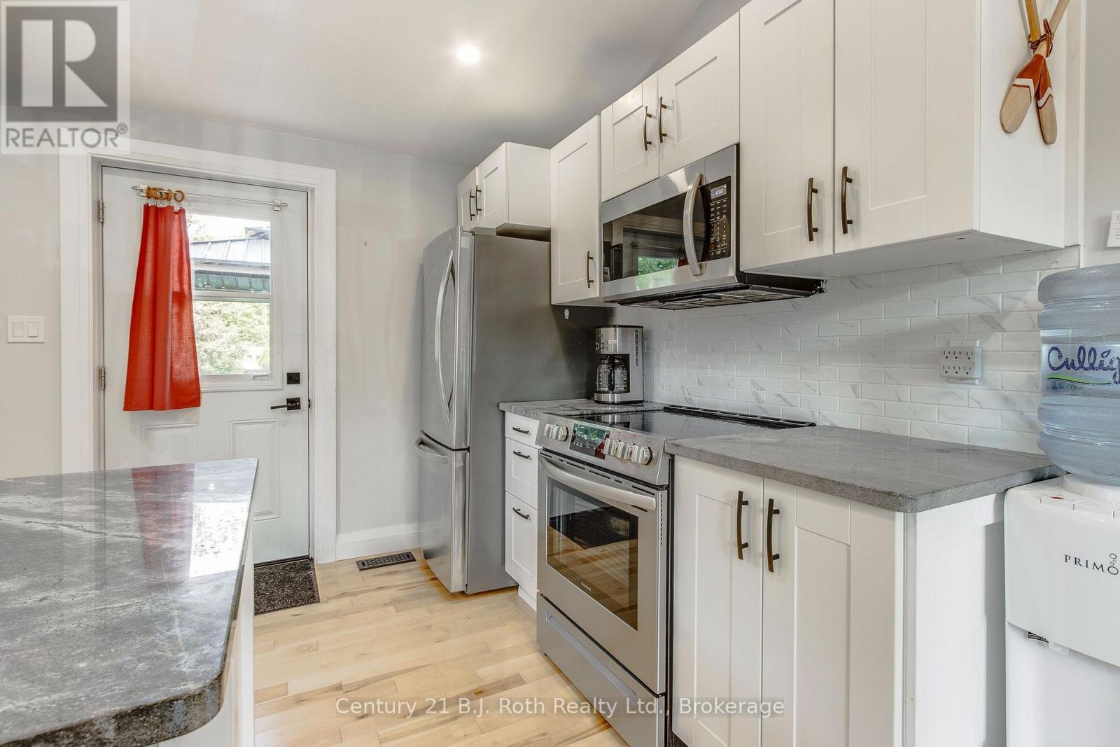 8 Arbor Road Property Photo 7