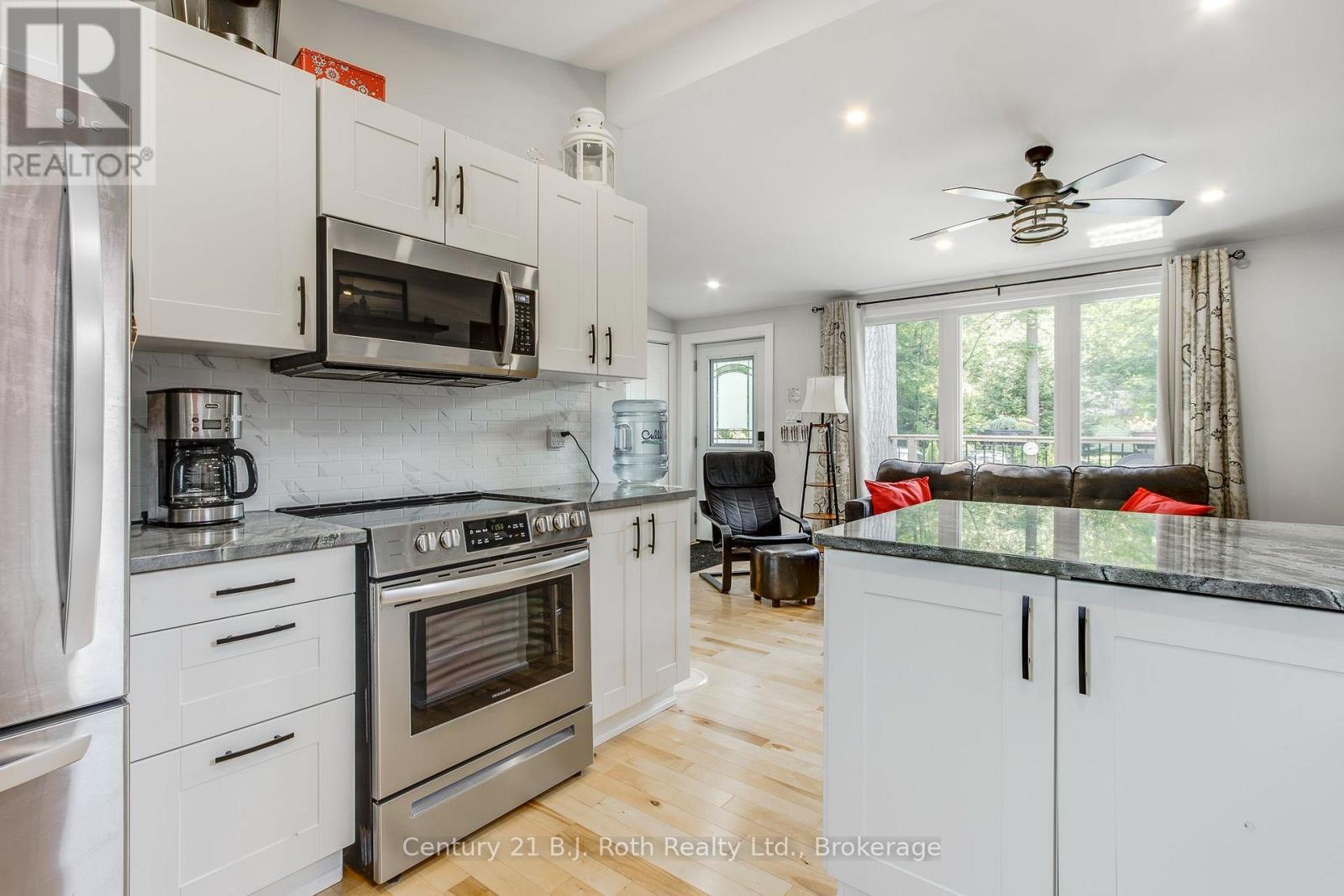 8 Arbor Road Property Photo 9