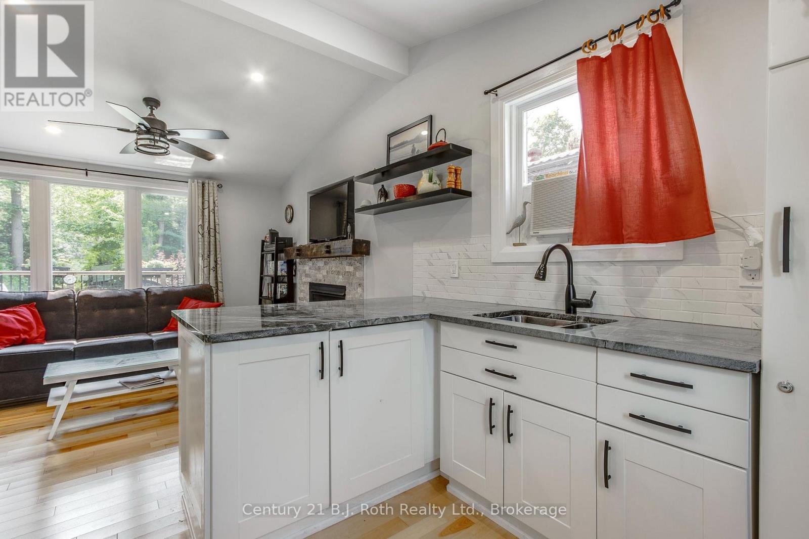 8 Arbor Road Property Photo 10