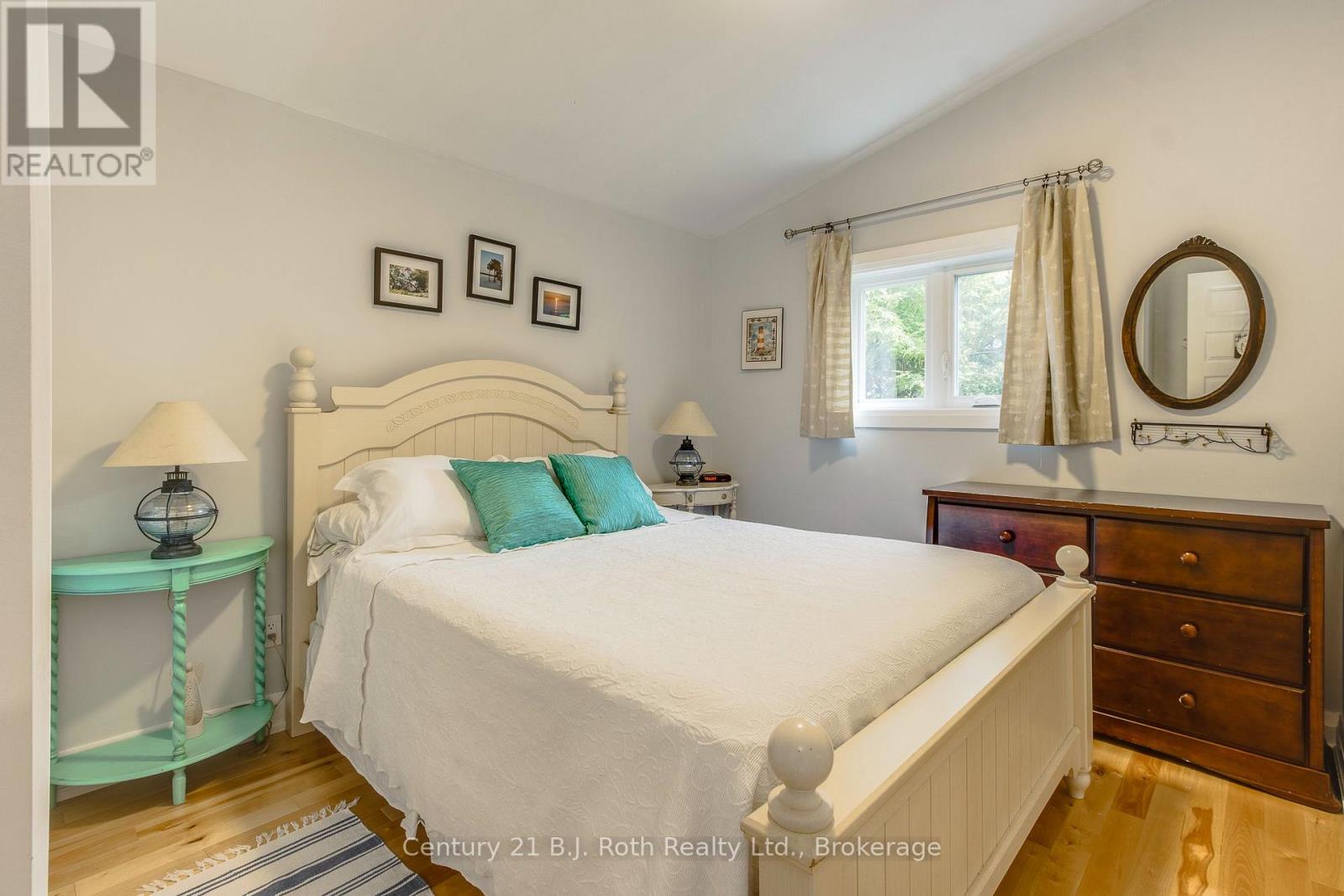 8 Arbor Road Property Photo 11