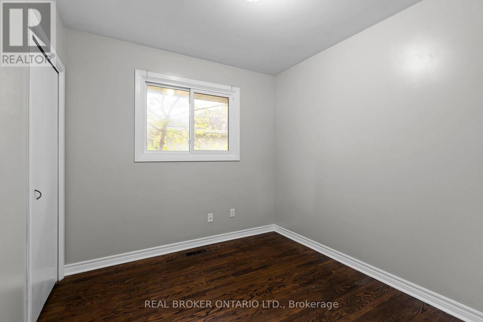 65 Ottaway Avenue Property Photo 17