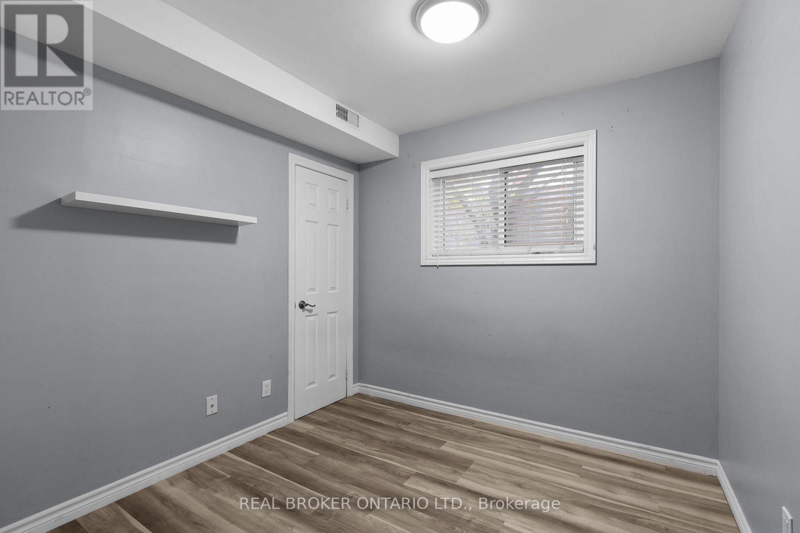 65 Ottaway Avenue Property Photo 21