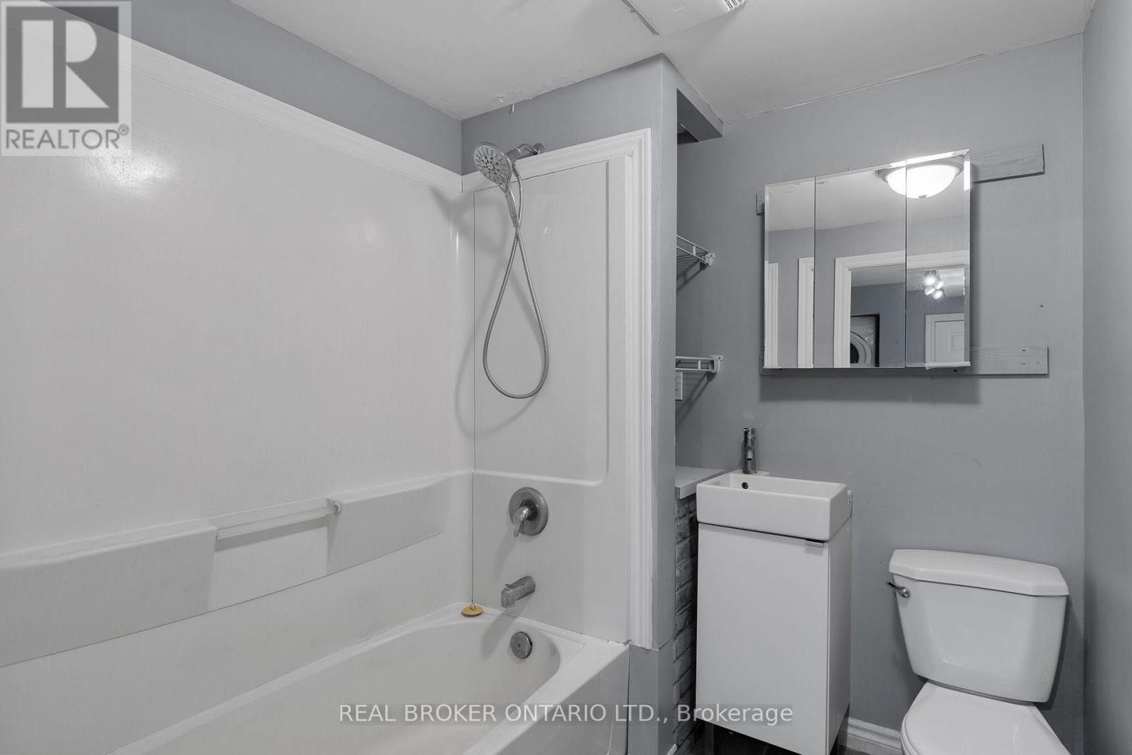 65 Ottaway Avenue Property Photo 23