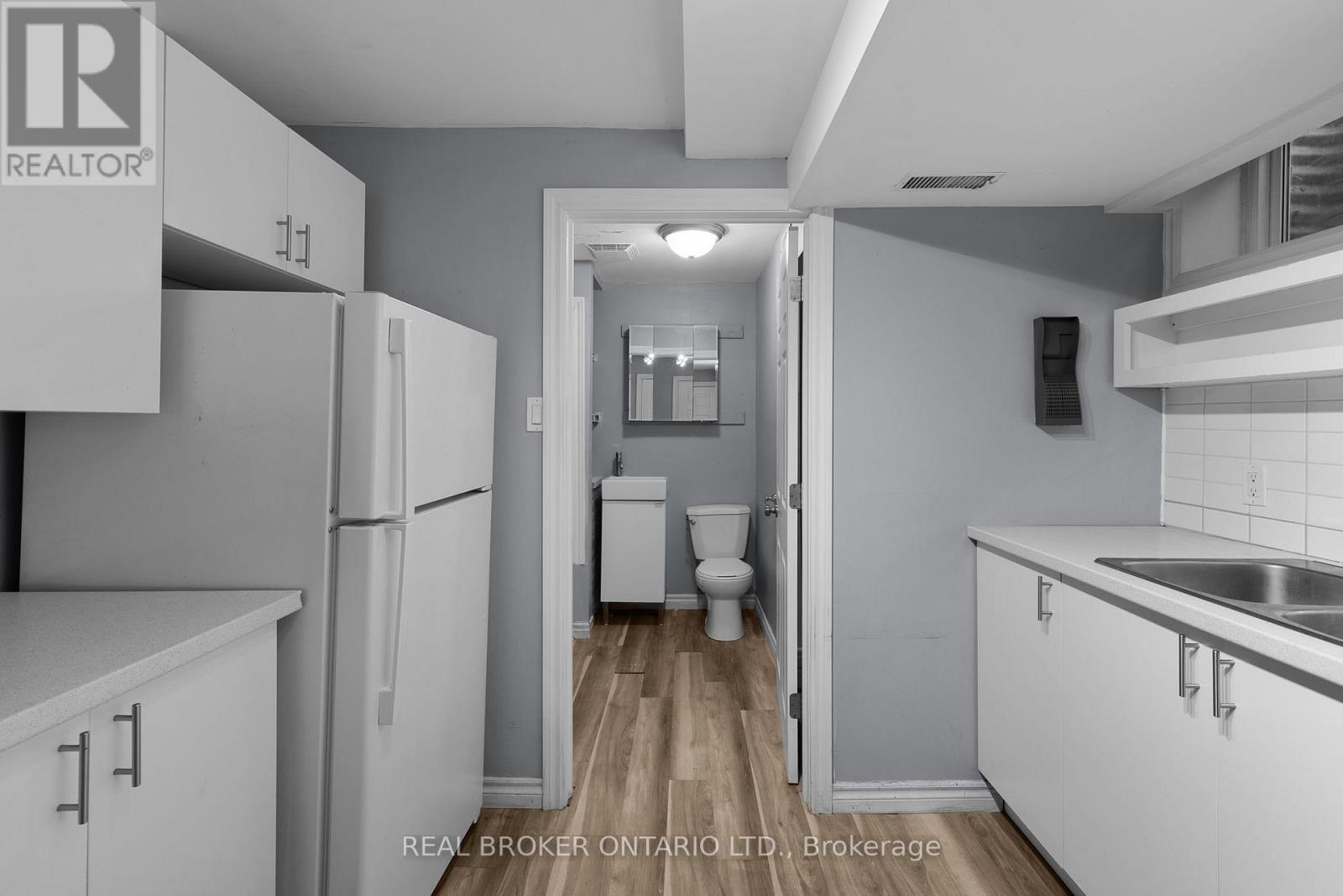 65 Ottaway Avenue Property Photo 27