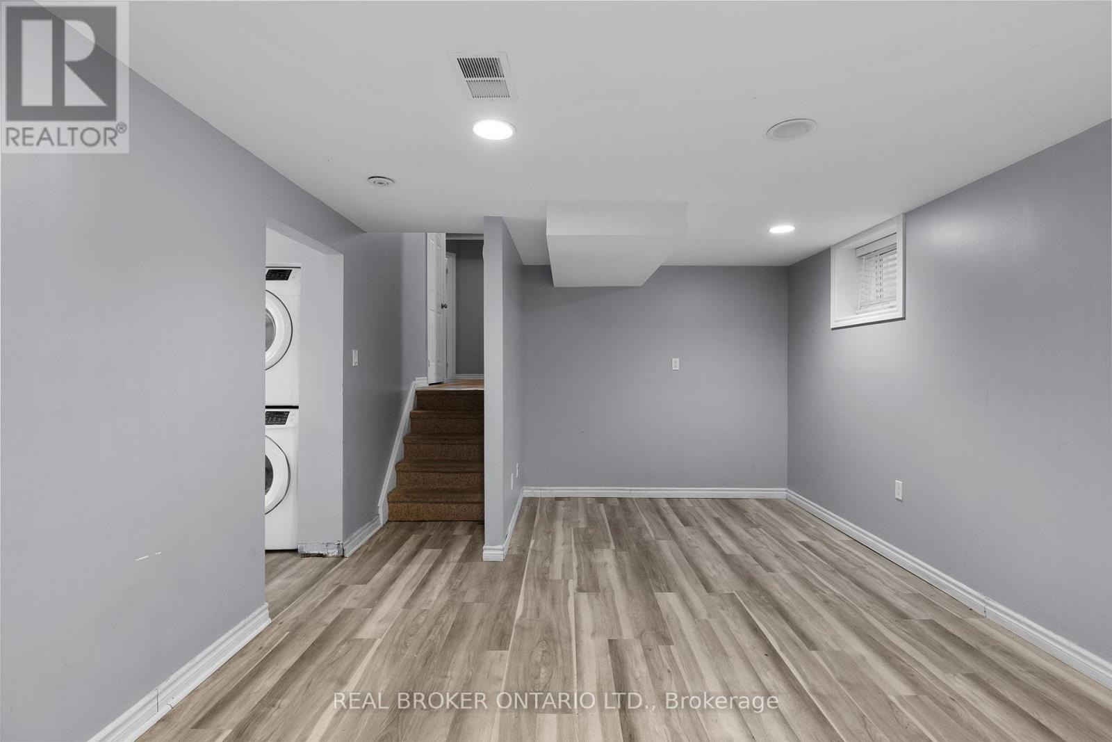 65 Ottaway Avenue Property Photo 28