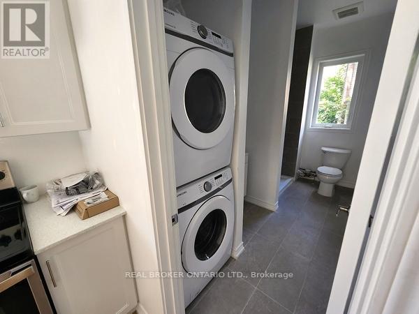 65 Ottaway Avenue Property Photo 44