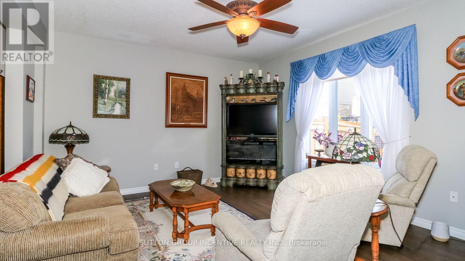 1012 Wright Drive Property Photo 8
