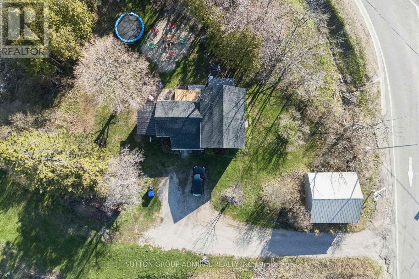 1662 Penley Road Property Photo 4