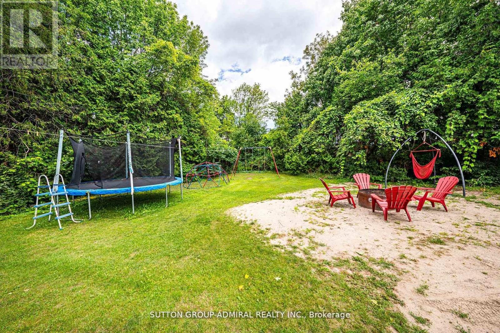 1662 Penley Road Property Photo 8
