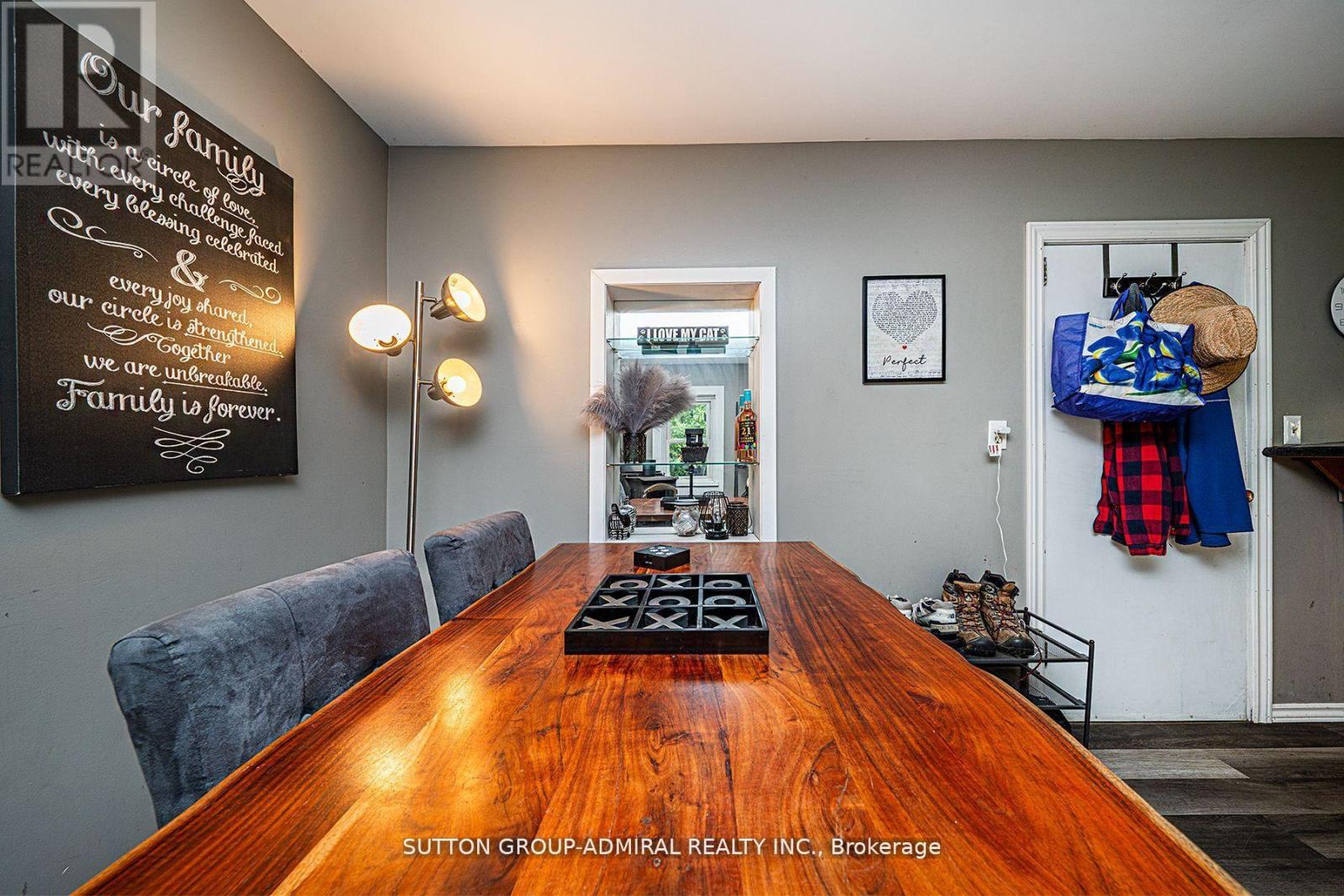 1662 Penley Road Property Photo 14