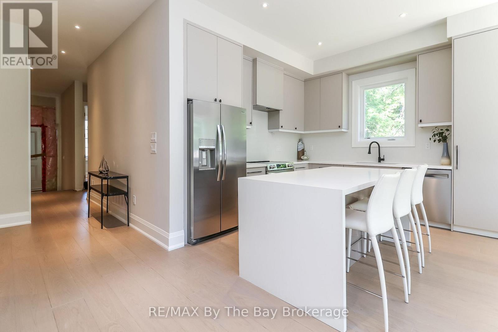 35 48th Street N Property Photo 13