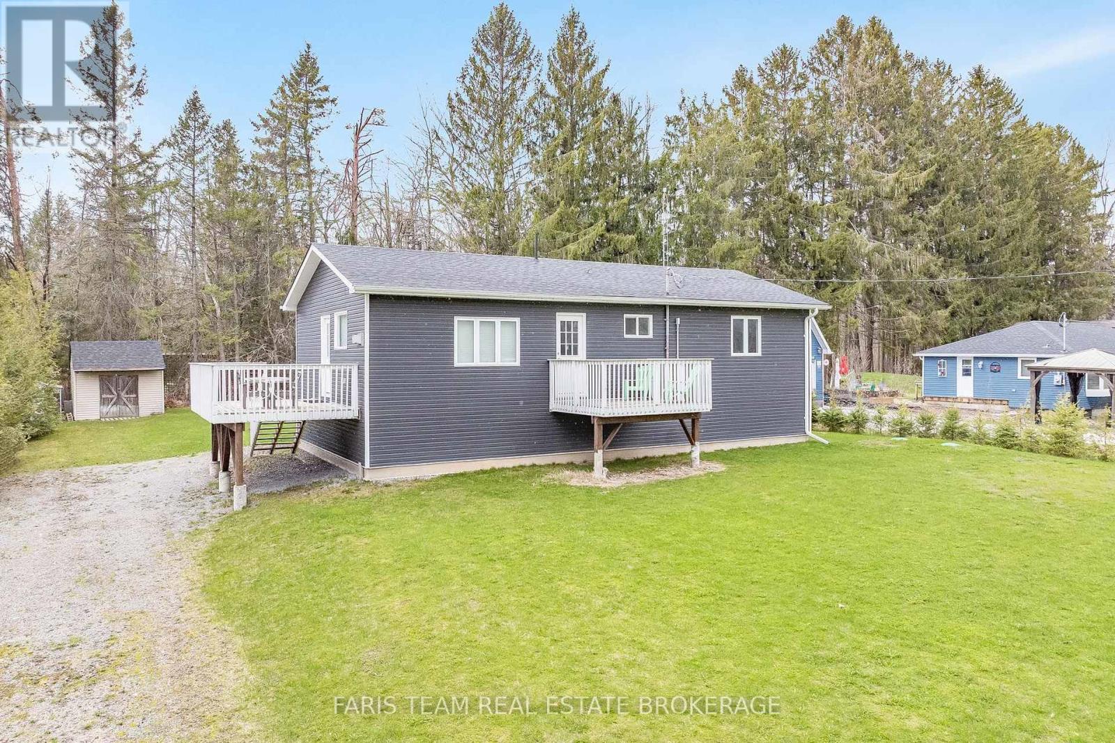 3554 John Street Property Photo 2