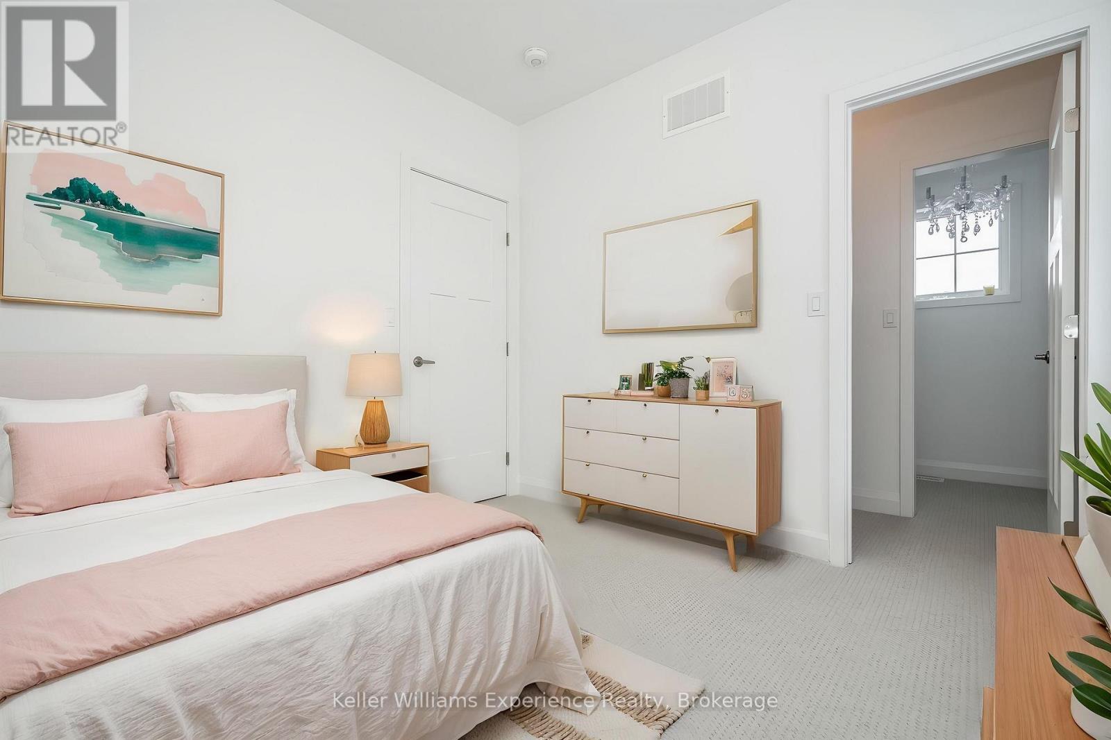 24 Danielle Crescent Property Photo 12