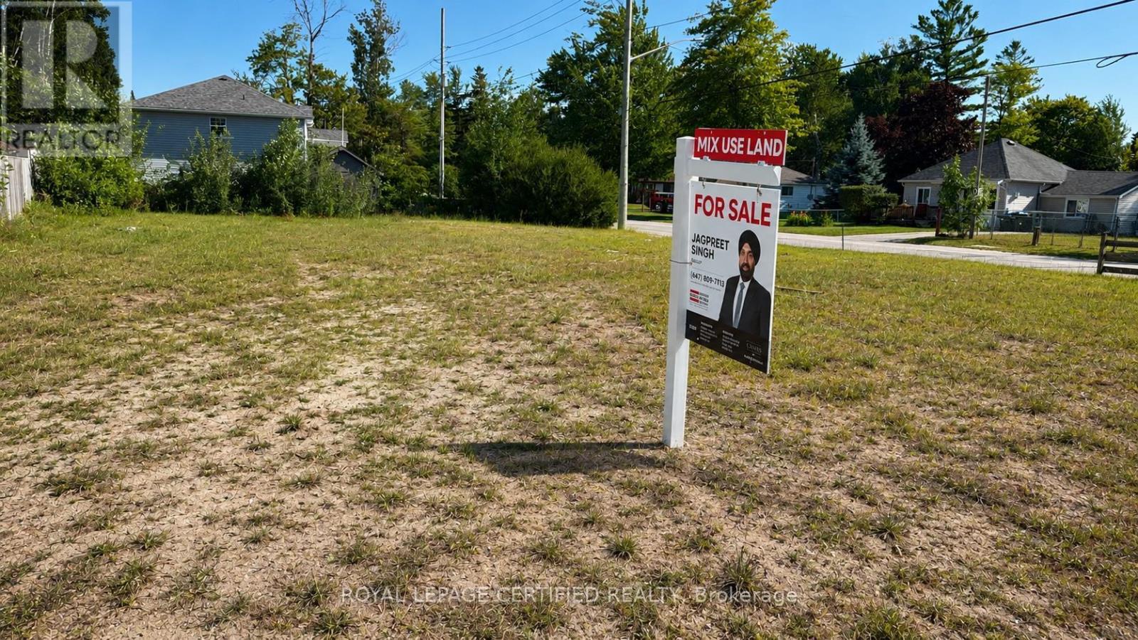 3097 Mosley Street Property Photo 2