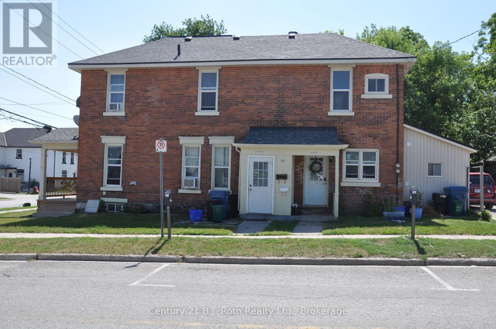 84 Mississaga Street W Property Photo 5