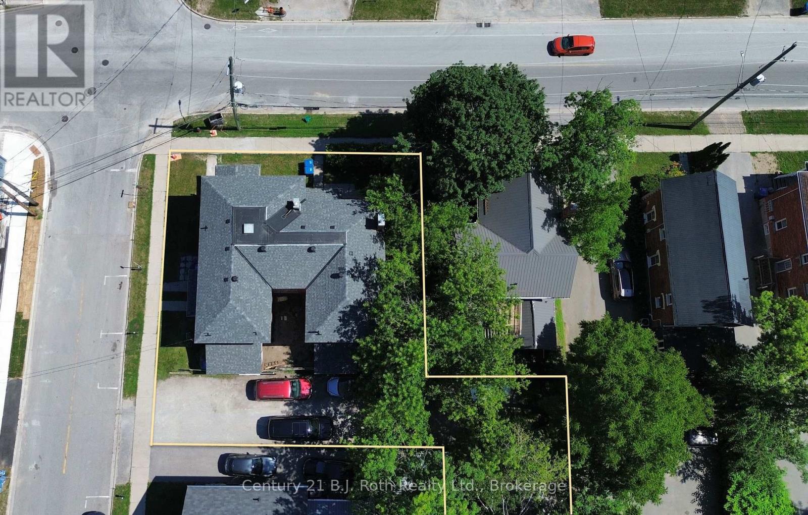 84 Mississaga Street W Property Photo 10
