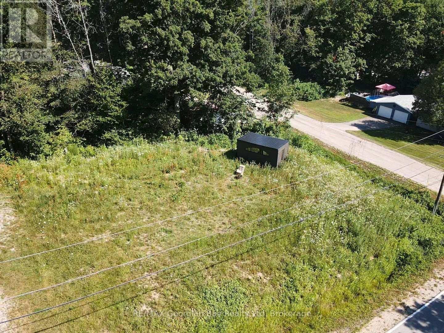 440 David Avenue Property Photo 2