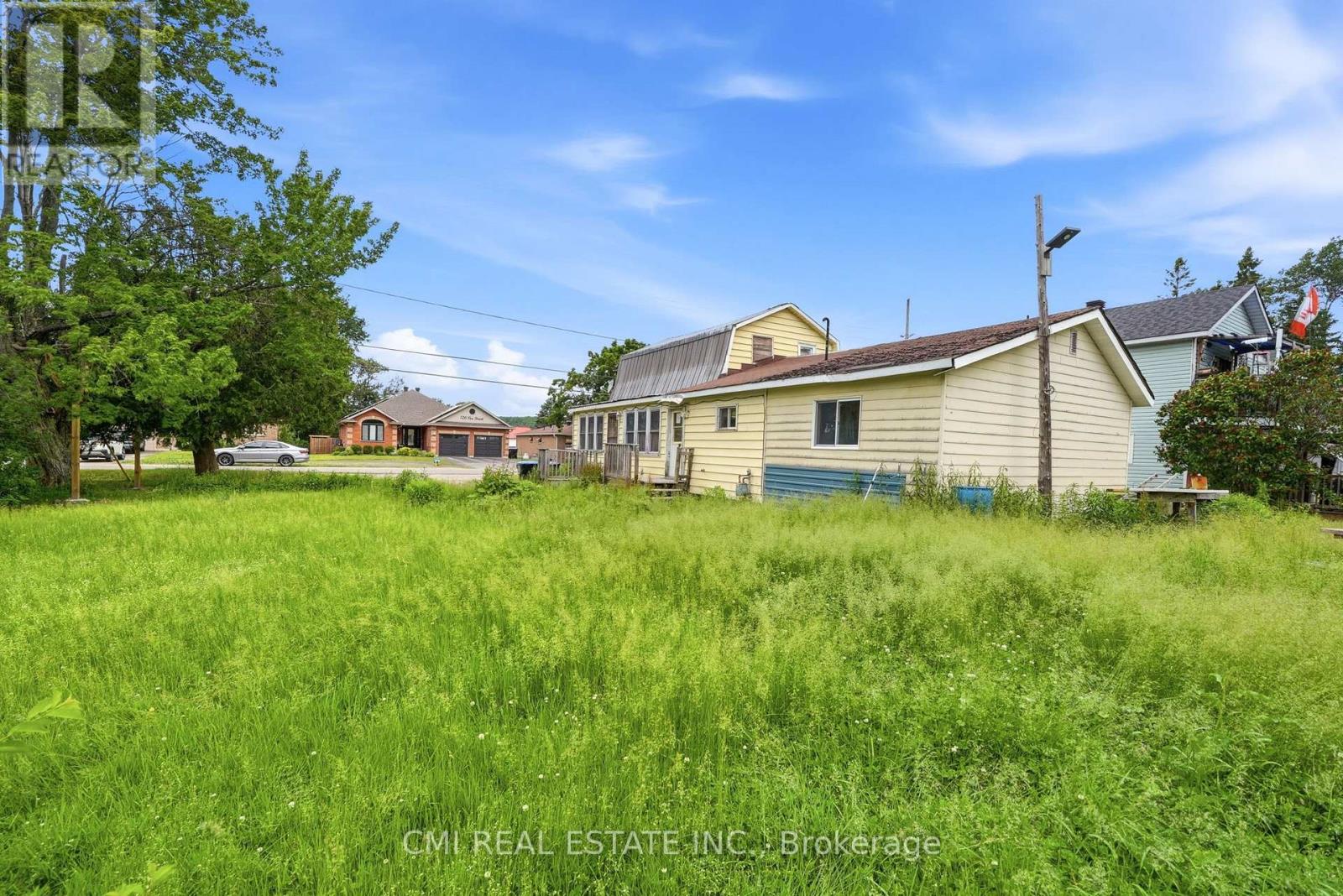 117 Fox Street Property Photo 6