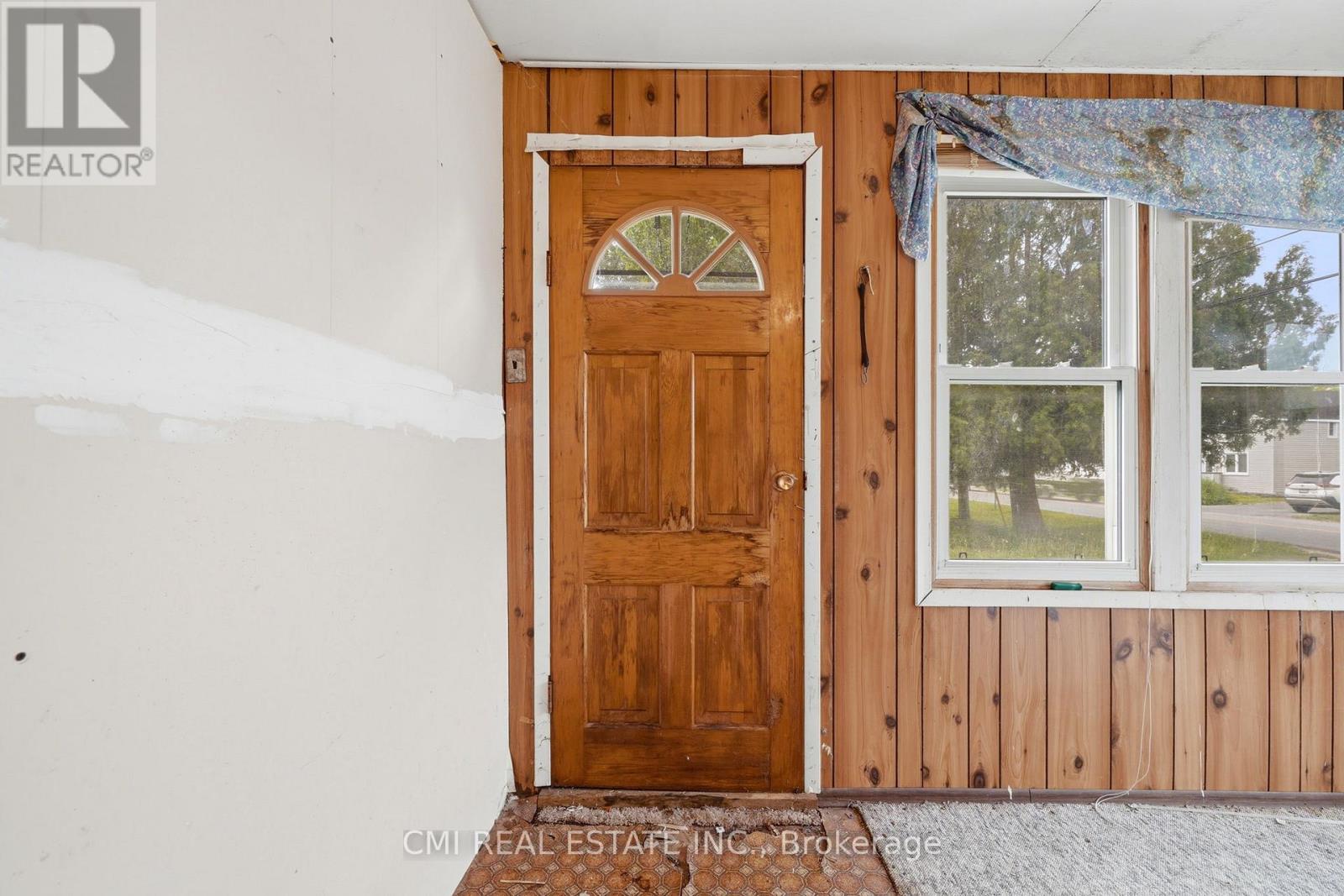 117 Fox Street Property Photo 7