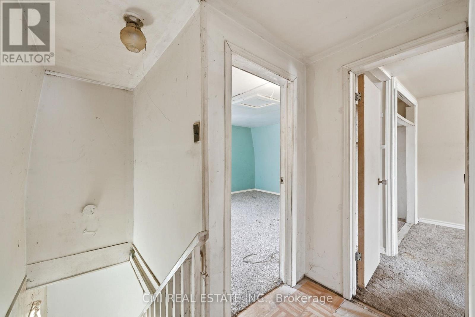 117 Fox Street Property Photo 8