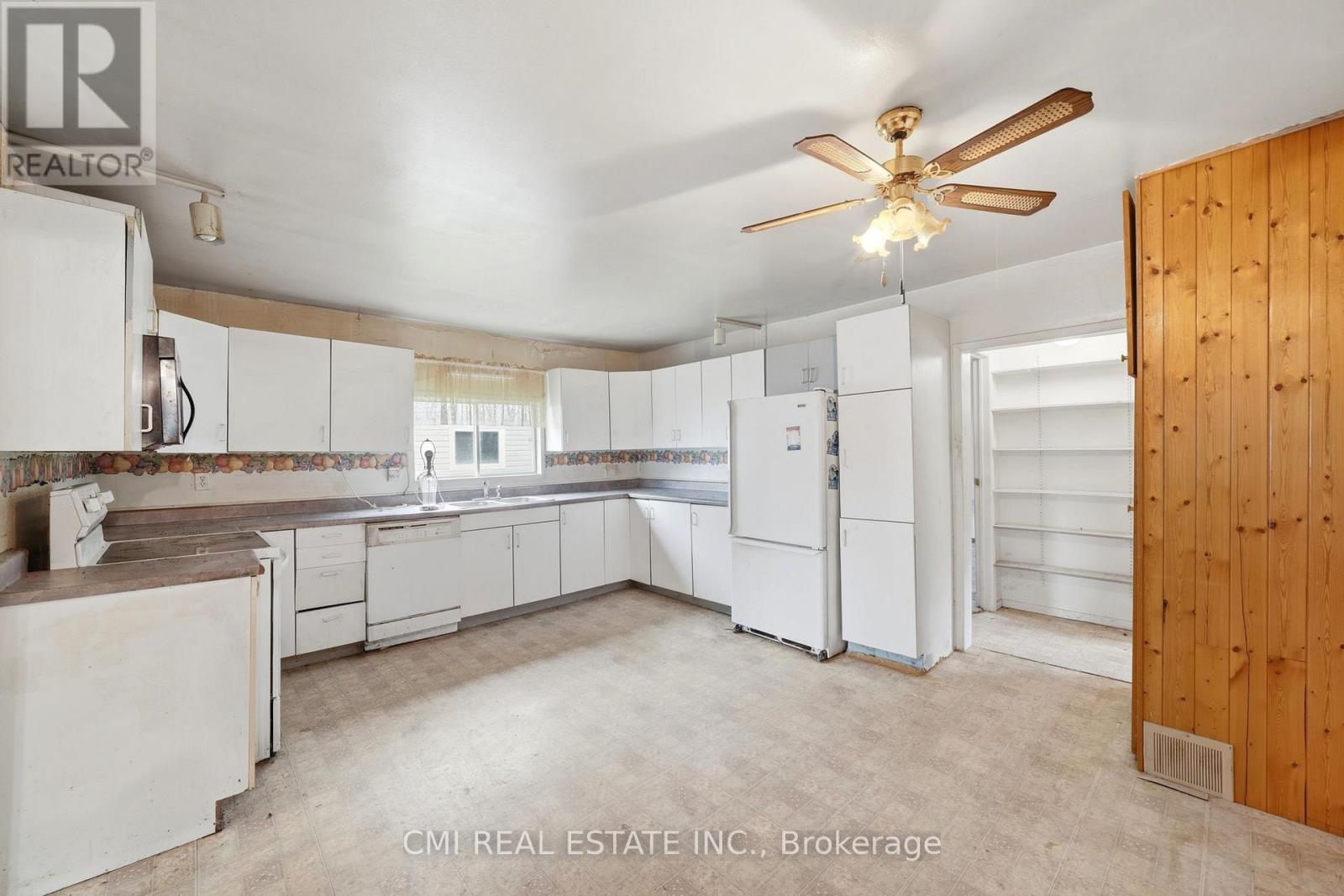 117 Fox Street Property Photo 12