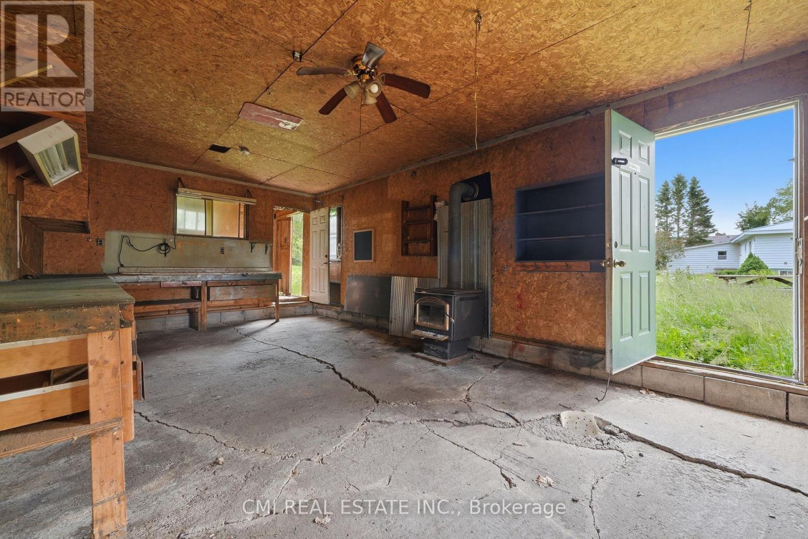 117 Fox Street Property Photo 38