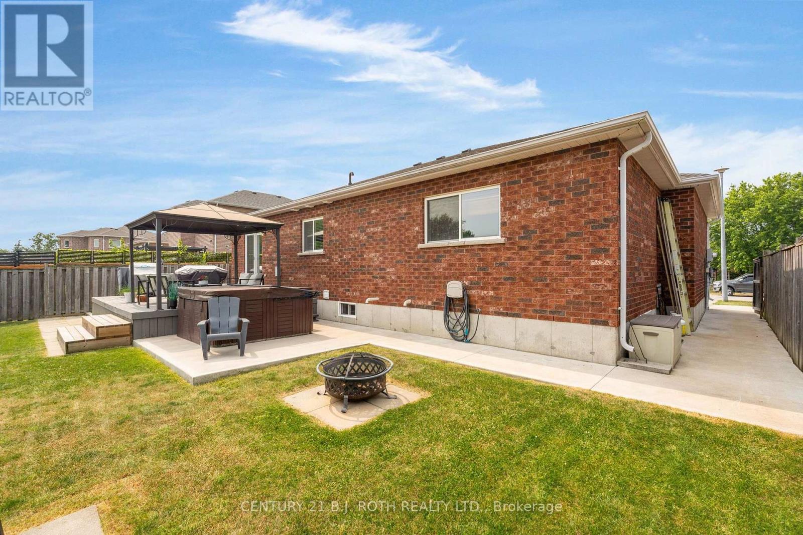 15 Corbett Street Property Photo 35