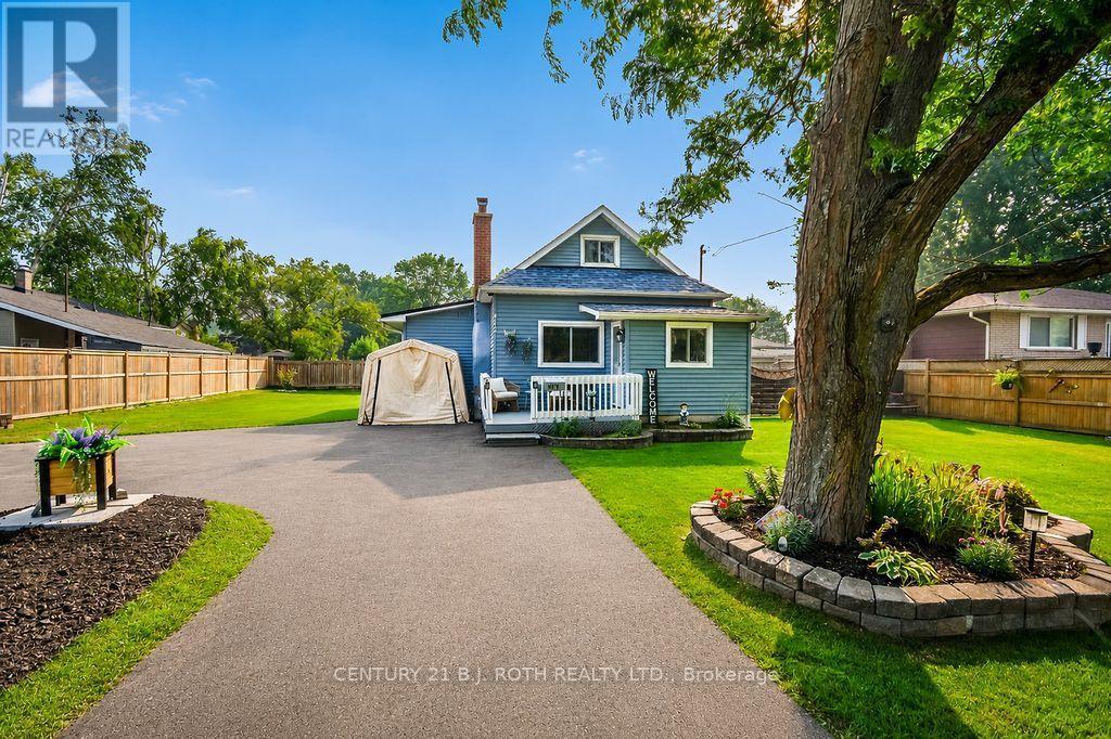 412 Couchiching Point Road Property Photo 3