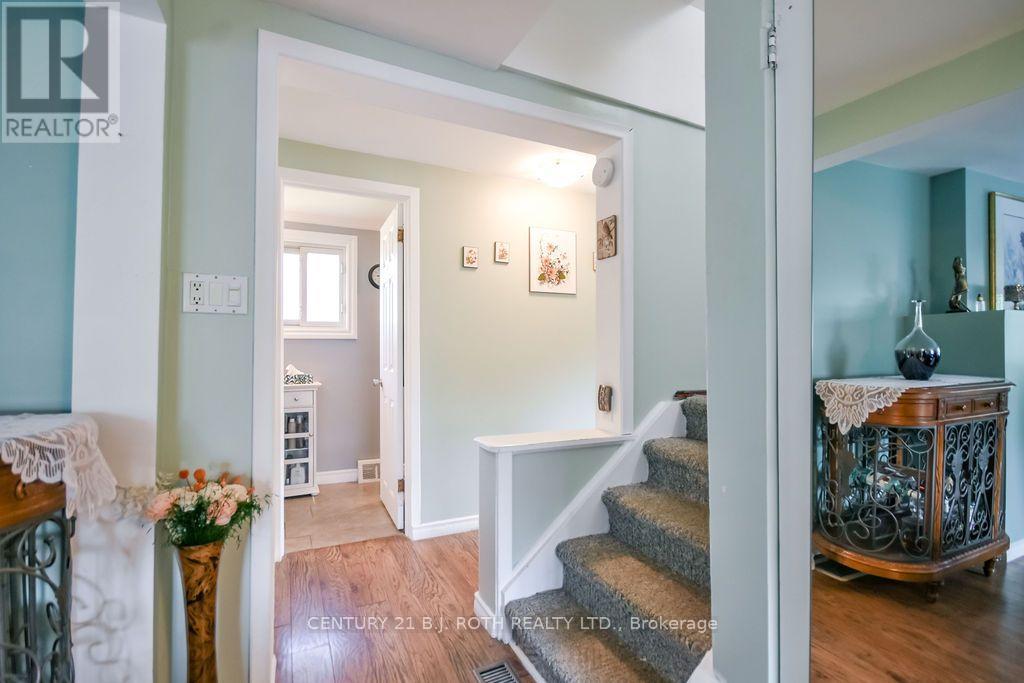 412 Couchiching Point Road Property Photo 5
