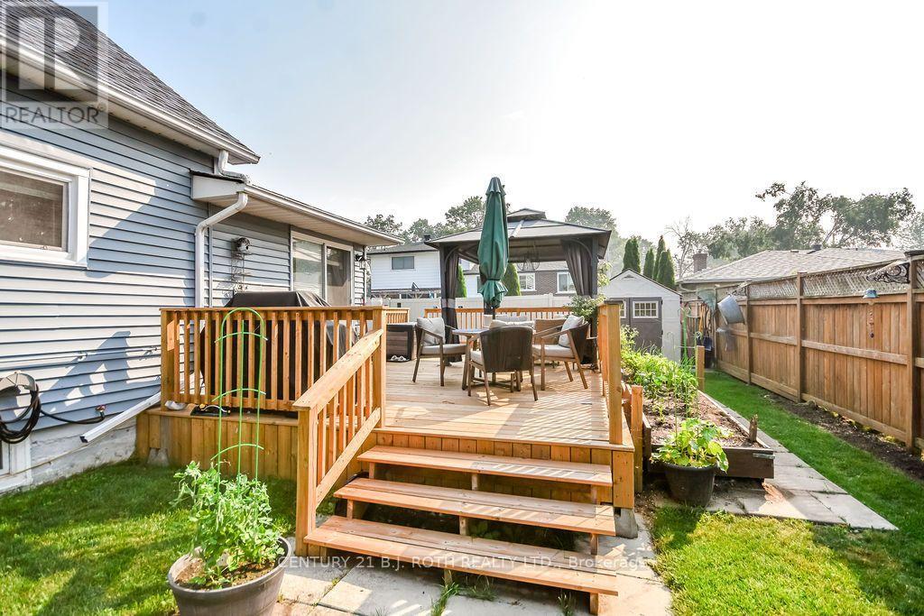 412 Couchiching Point Road Property Photo 23