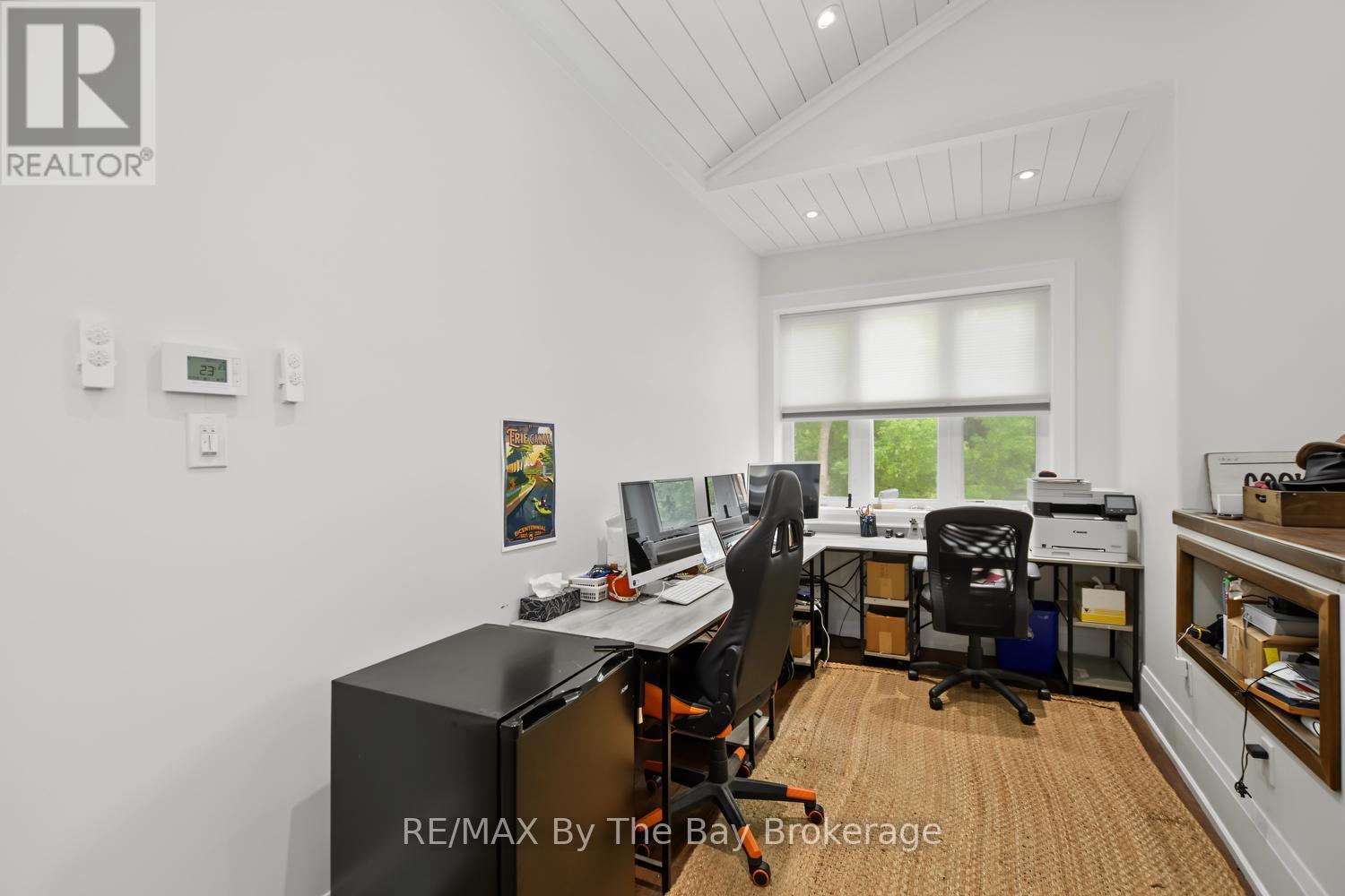 208 Thomas Street Property Photo 13
