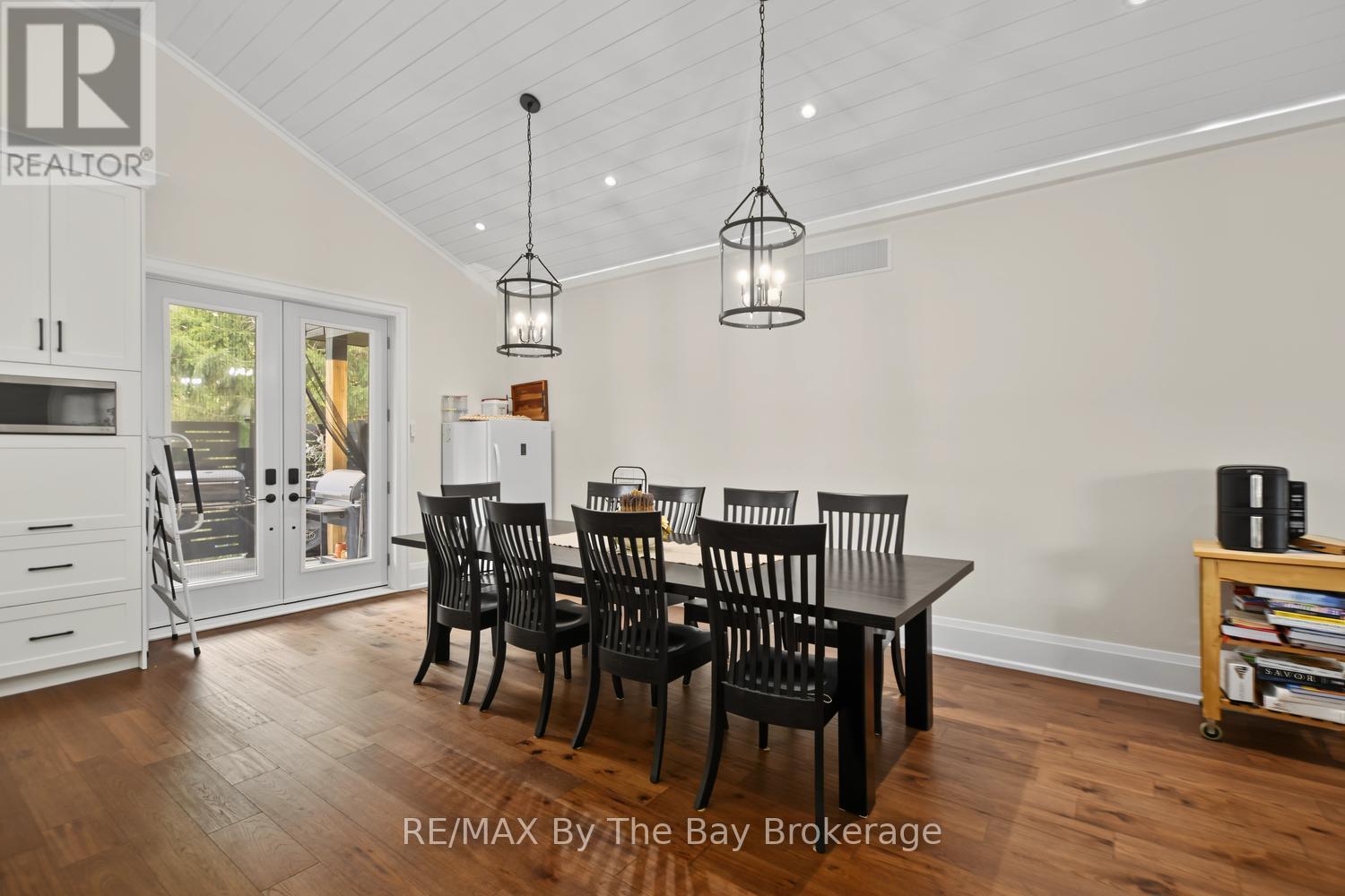 208 Thomas Street Property Photo 15