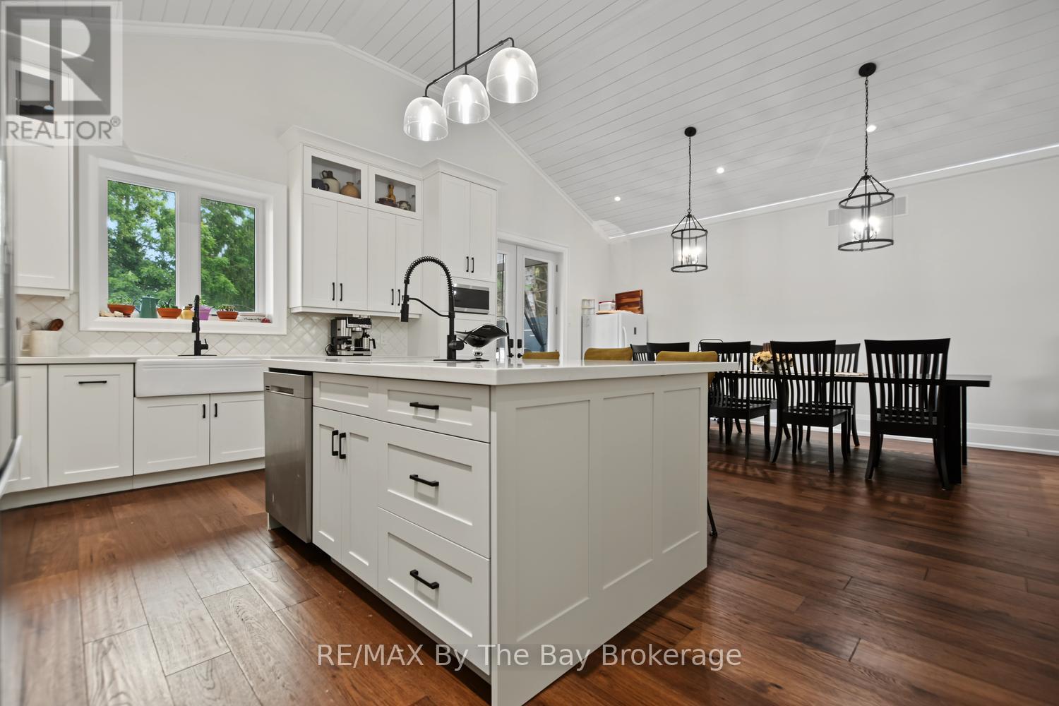 208 Thomas Street Property Photo 19