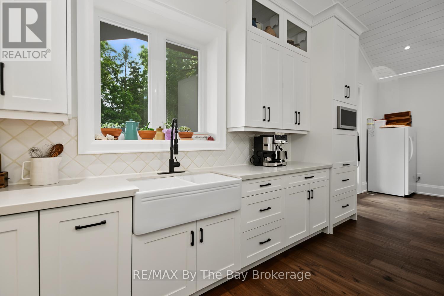 208 Thomas Street Property Photo 20