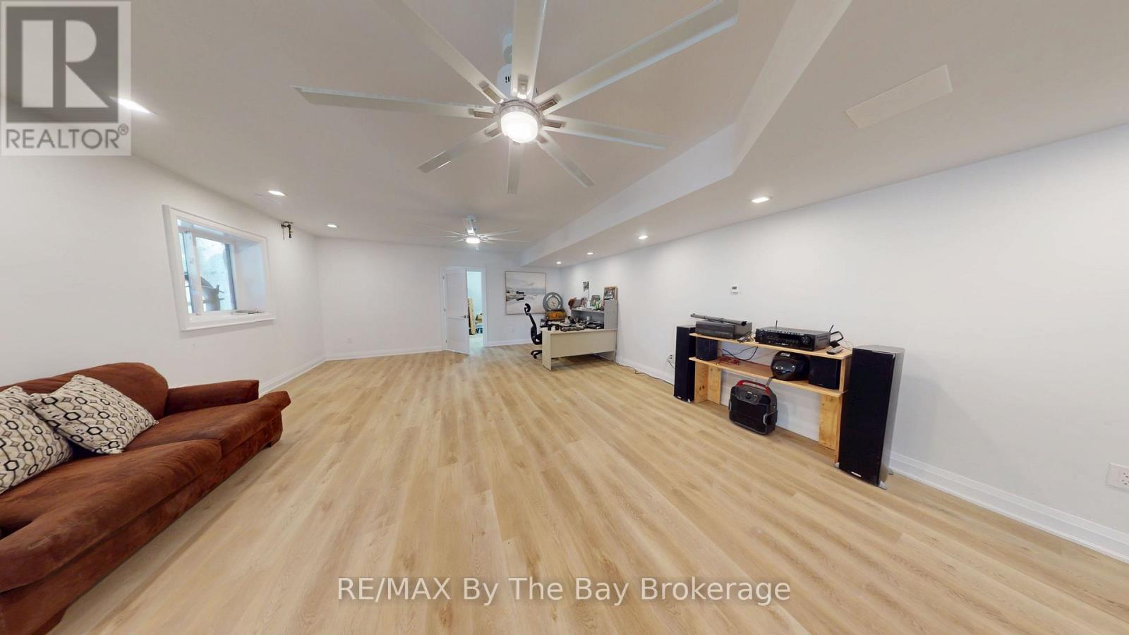 208 Thomas Street Property Photo 36