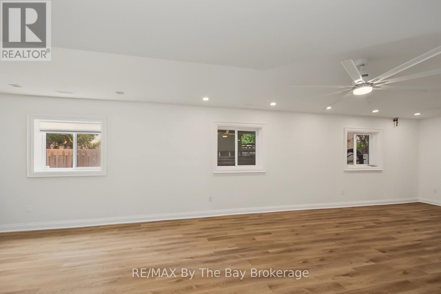 208 Thomas Street Property Photo 37