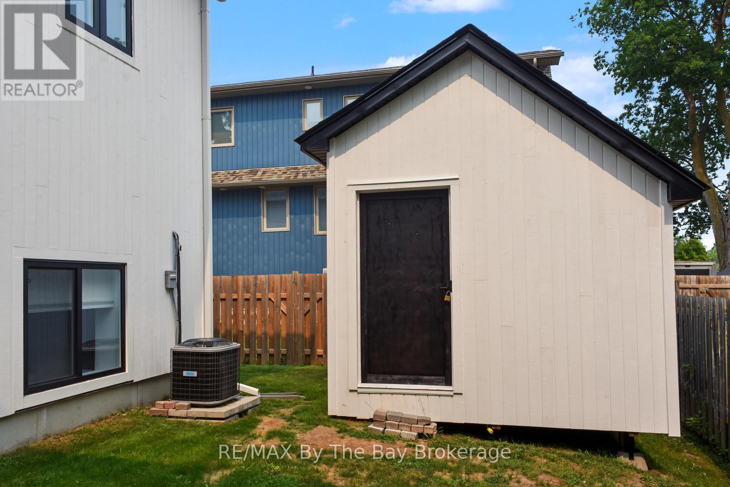 208 Thomas Street Property Photo 50