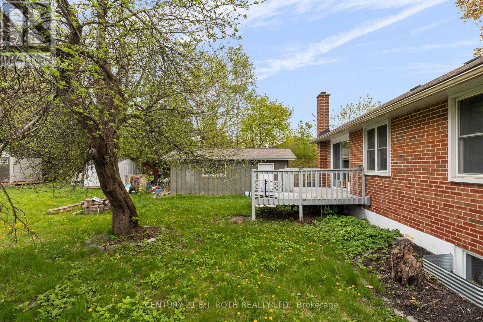 Lower Level - 243 Wellington Street E Property Photo 17