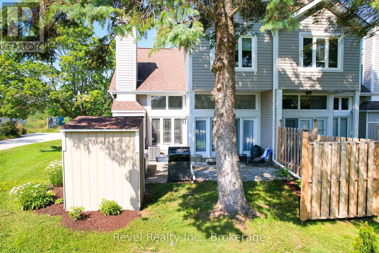 173 Vacation Inn Drive Property Photo 1